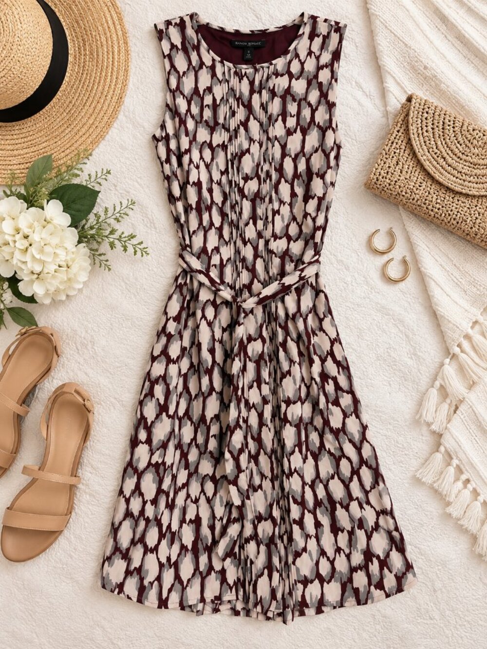 Banana Republic Size 0 Abstract Print Pleated Tie Waist Dress